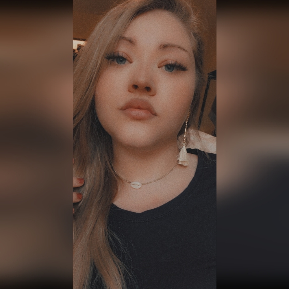 Meet your Posher, Marissa